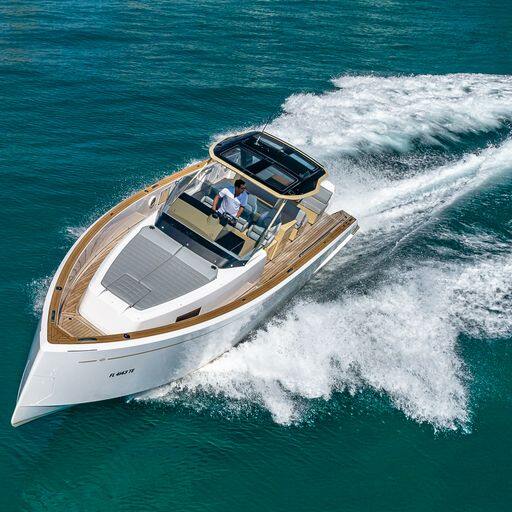 Pardo 40 luxury cruiser Miami